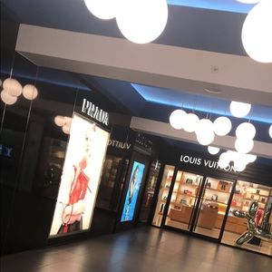 Meet your Posher, Mad